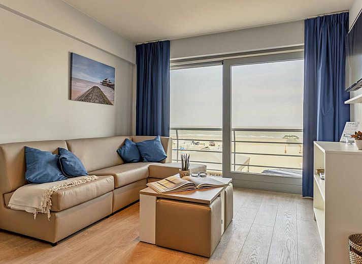 Verblijf 110215 • Vakantiewoning Belgische kust • Comfort Suite - 4p | Slaapkamer - Slaaphoek | Zeezicht 