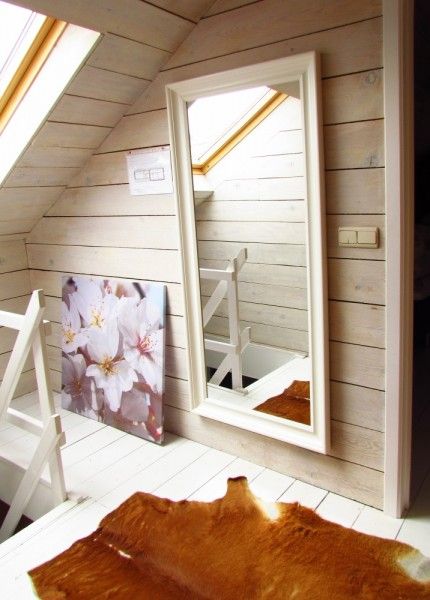 Luxurioeses Badezimmer im Ferienhaus Hof ter Harte, Ypern, Westflandern, mit Doppelwaschbecken und moderner Ausstattung.