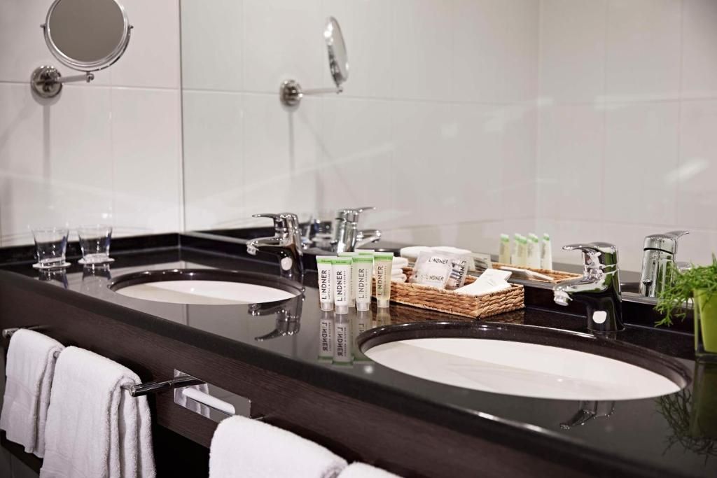 Guest house 010437 - Apartment Antwerp - Lindner WTC Hotel &amp; City Lounge Antwerp