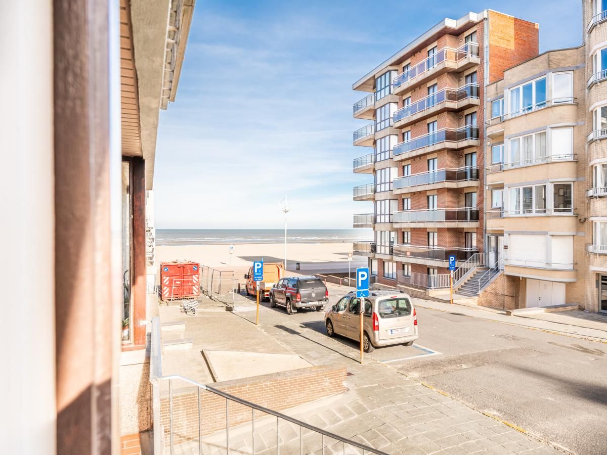 Uitzicht vanaf Apollo Gelijkvloers in Koksijde, vakantiehuis dichtbij het strand van West-Vlaanderen, Belgie.