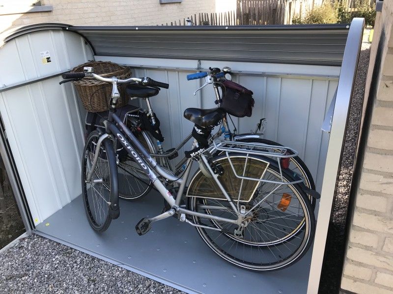 Fahrradkeller im Ferienhaus Lombardsijde, Lombardsijde-Middelkerke, Westflandern, Belgien.