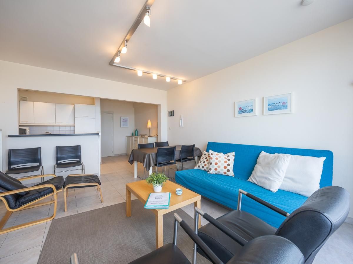 Gemuetliches Wohnzimmer im Ferienhaus Bella Vista - 0401, Middelkerke, Westflandern, mit moderner Einrichtung und bequemer Sitzecke.
