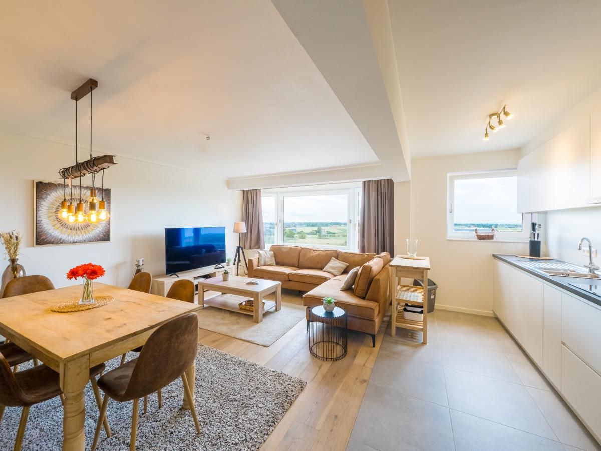 Gemuetliches Wohnzimmer des Ferienhauses Majestic - 0505 in Middelkerke, Westflandern, mit herrlichem Blick auf die Umgebung.