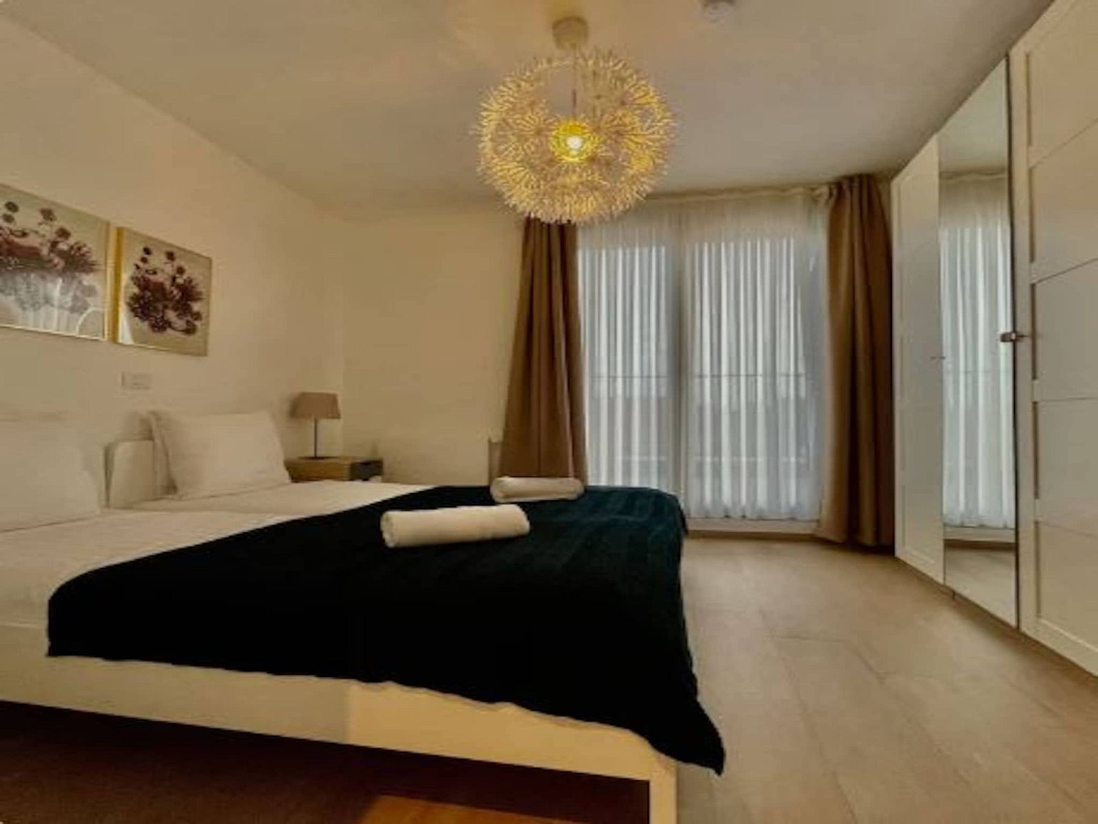 Guest house 040152 - Apartment Antwerp - Modern 1BR Near Diamond District by OneLuxStay