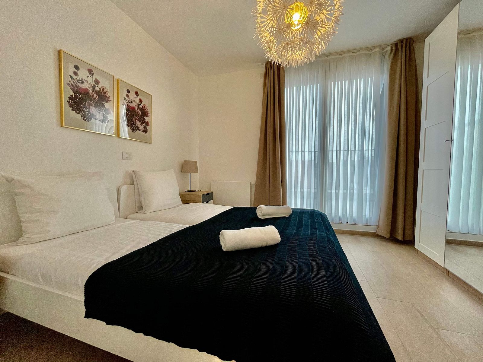 Guest house 040152 - Apartment Antwerp - Modern 1BR Near Diamond District by OneLuxStay