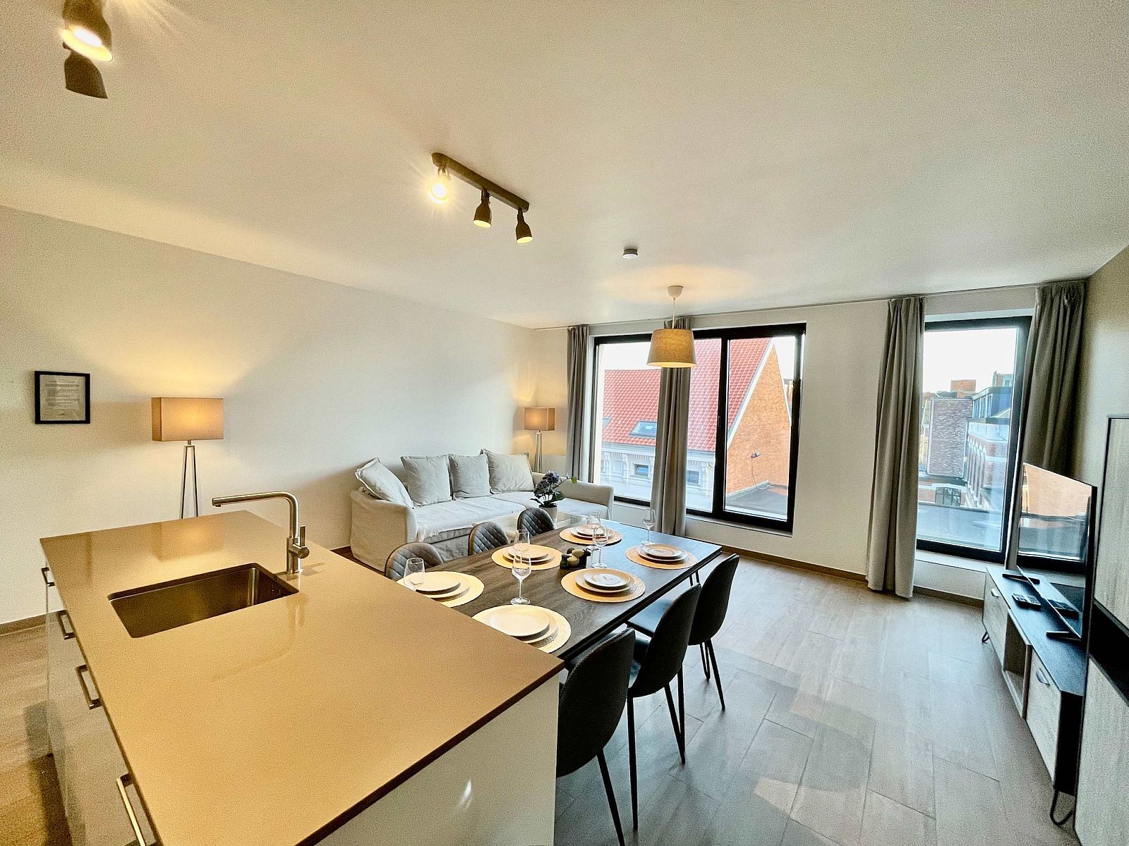 Guest house 040153 - Apartment Antwerp - Modern 2BR 1/5 BA Near Diamond District by OneLuxStay
