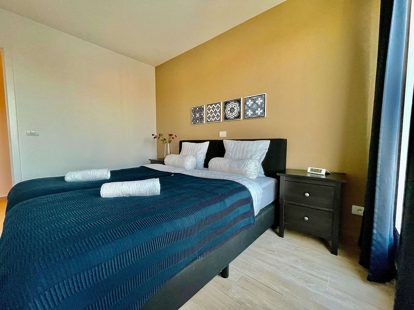 Guest house 040153 - Apartment Antwerp - Modern 2BR 1/5 BA Near Diamond District by OneLuxStay