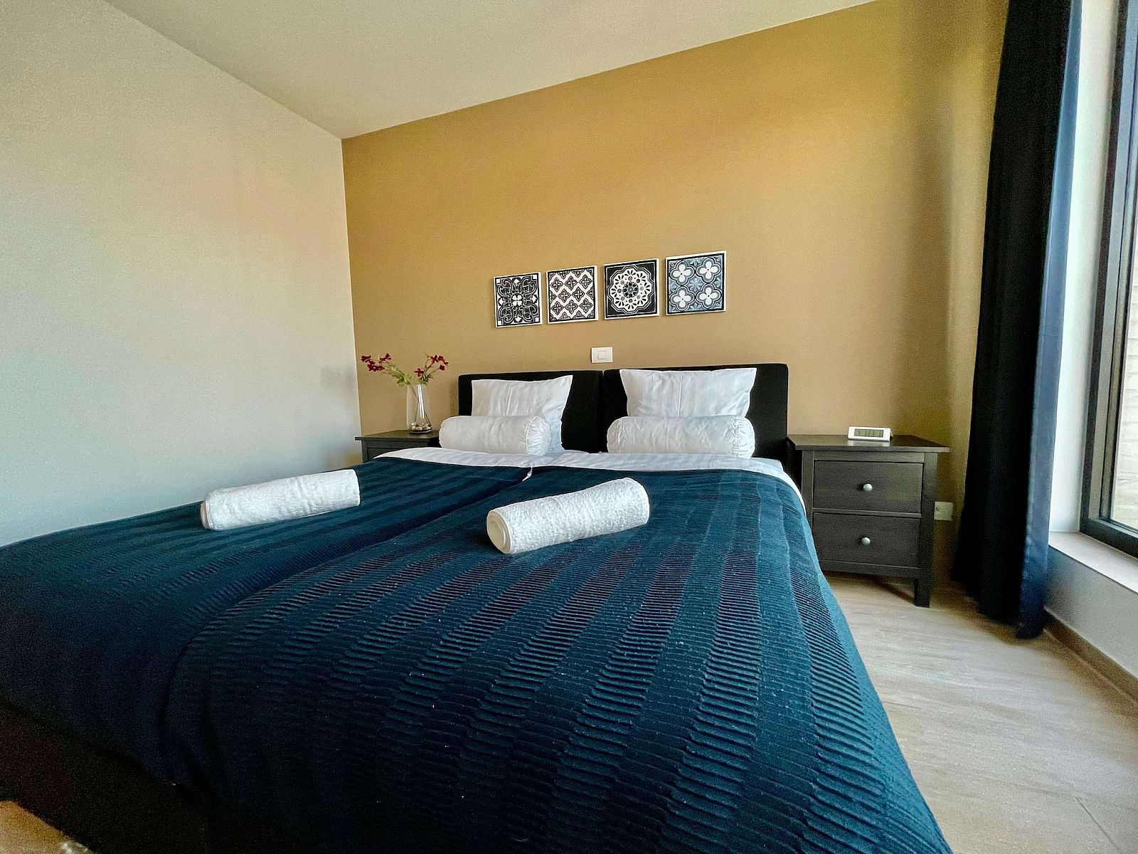Guest house 040153 - Apartment Antwerp - Modern 2BR 1/5 BA Near Diamond District by OneLuxStay