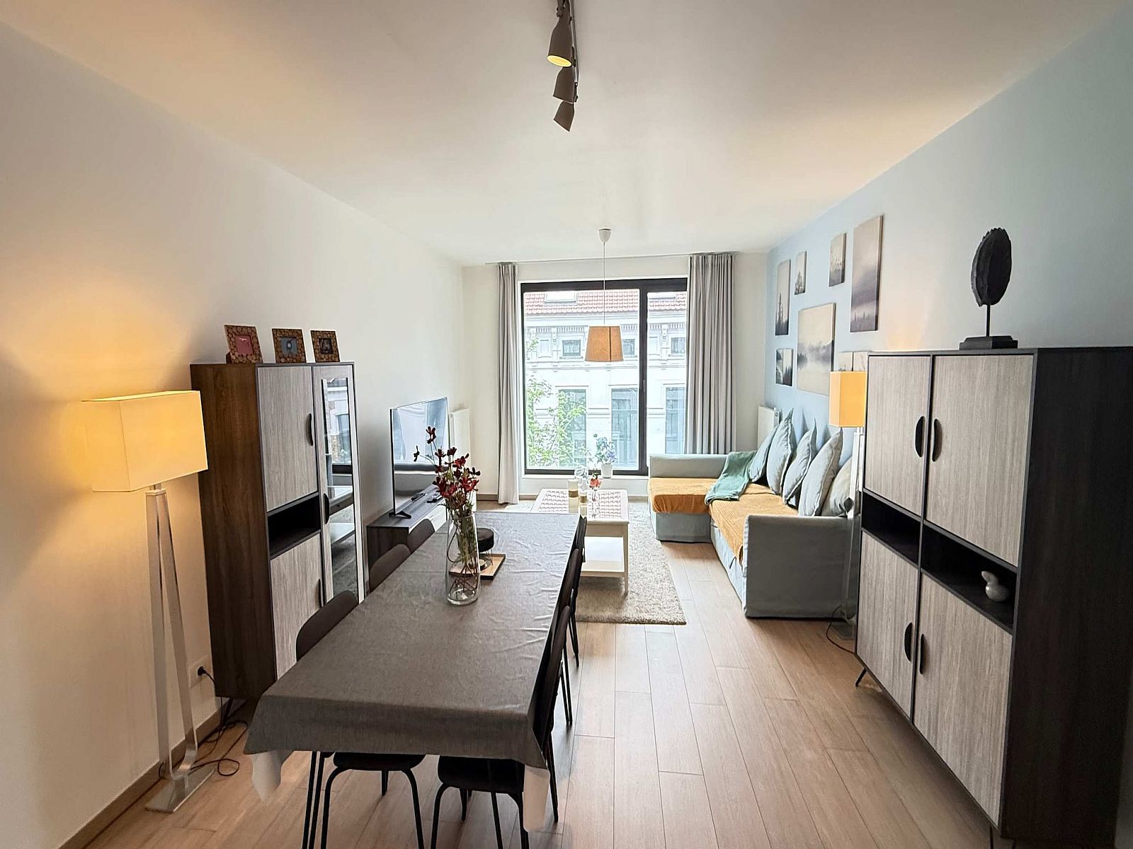 Unterkunft 040154 - Appartement Antwerpen - Spacious 3BR 25 BA Near Diamond District by OneLuxStay