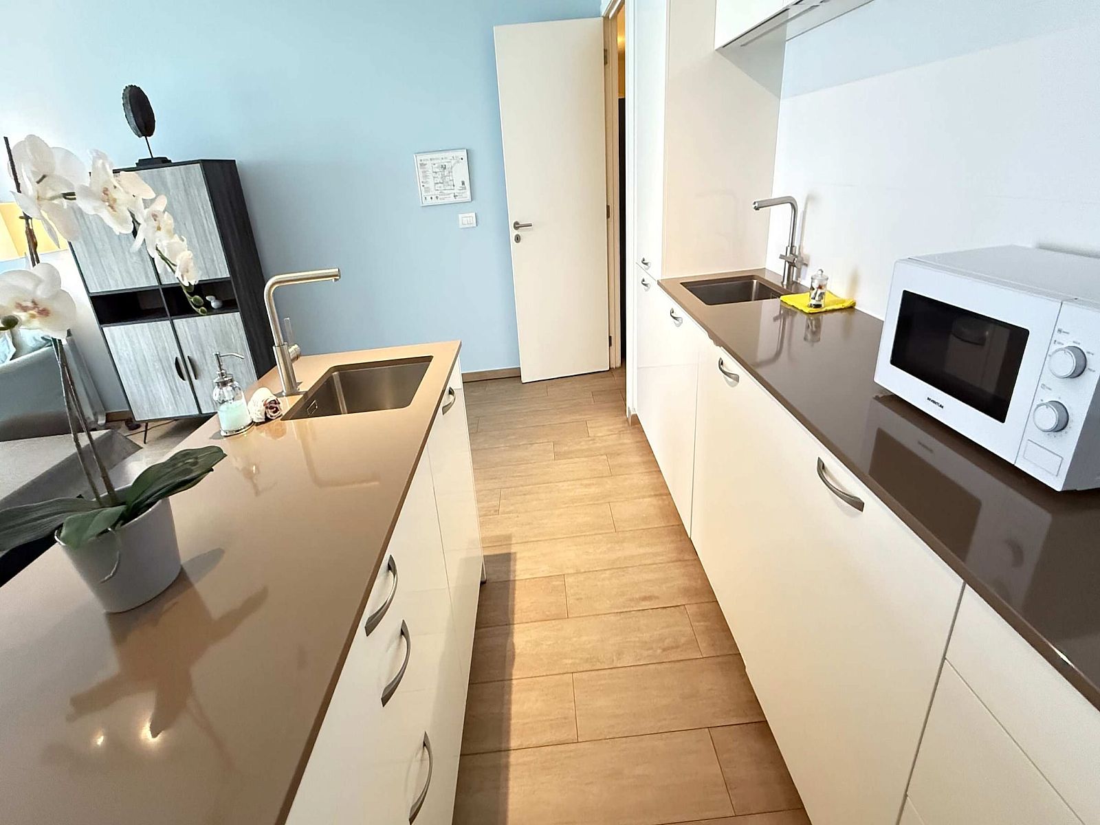 Unterkunft 040154 - Appartement Antwerpen - Spacious 3BR 25 BA Near Diamond District by OneLuxStay