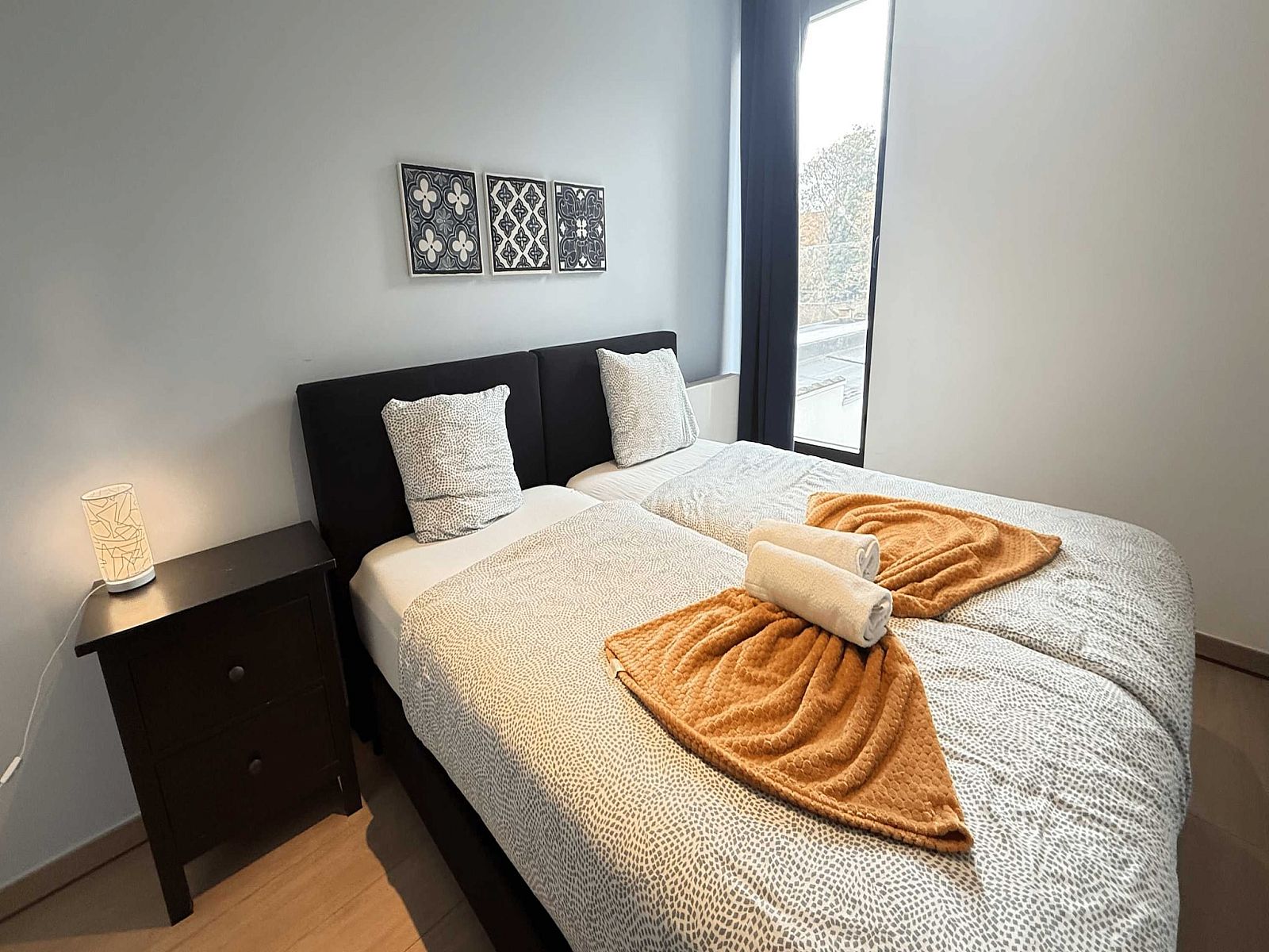 Unterkunft 040154 - Appartement Antwerpen - Spacious 3BR 25 BA Near Diamond District by OneLuxStay