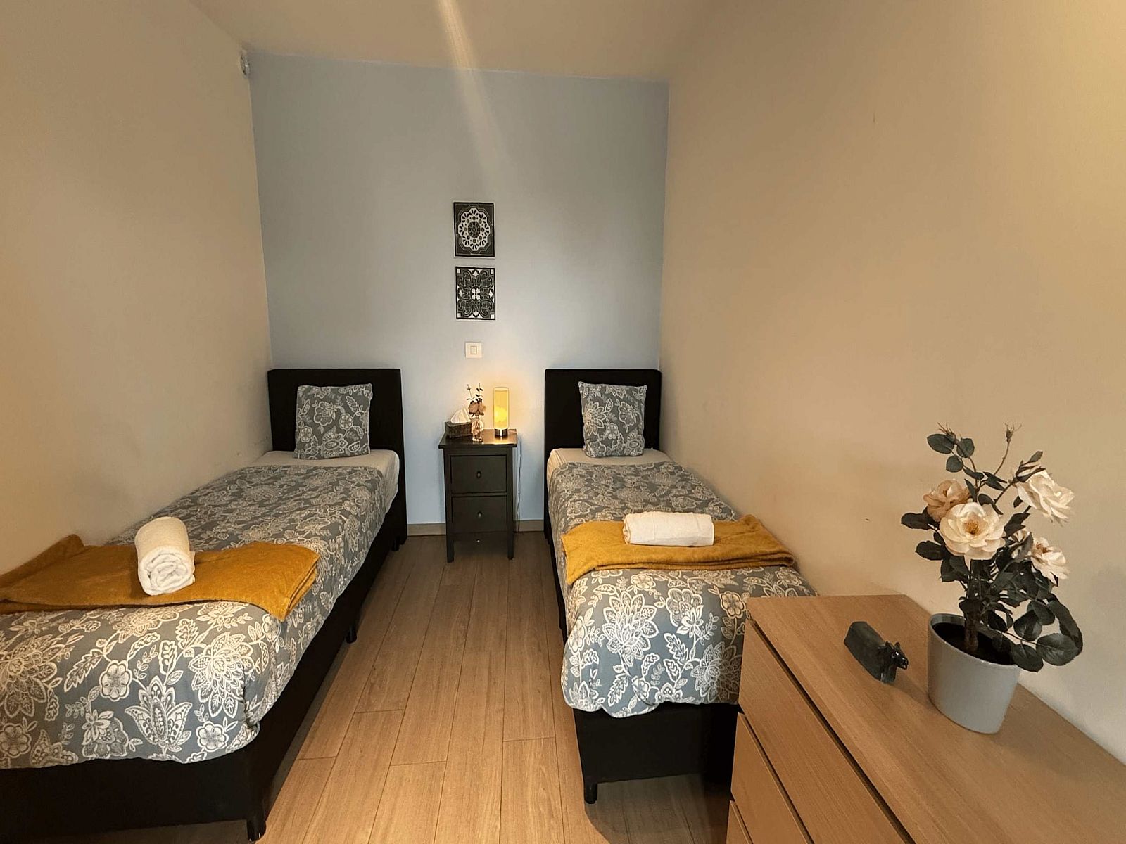 Unterkunft 040154 - Appartement Antwerpen - Spacious 3BR 25 BA Near Diamond District by OneLuxStay