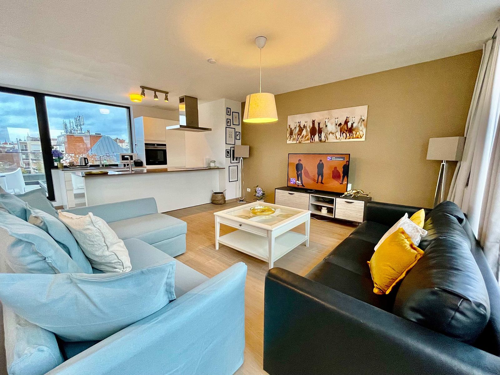 Guest house 040155 - Apartment Antwerp - Modern 2BR Penthouse Near Diamond District by OneLuxStay
