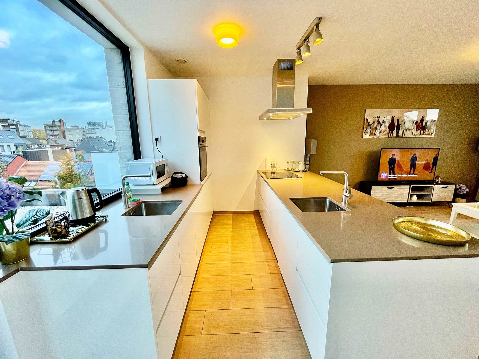 Guest house 040155 - Apartment Antwerp - Modern 2BR Penthouse Near Diamond District by OneLuxStay