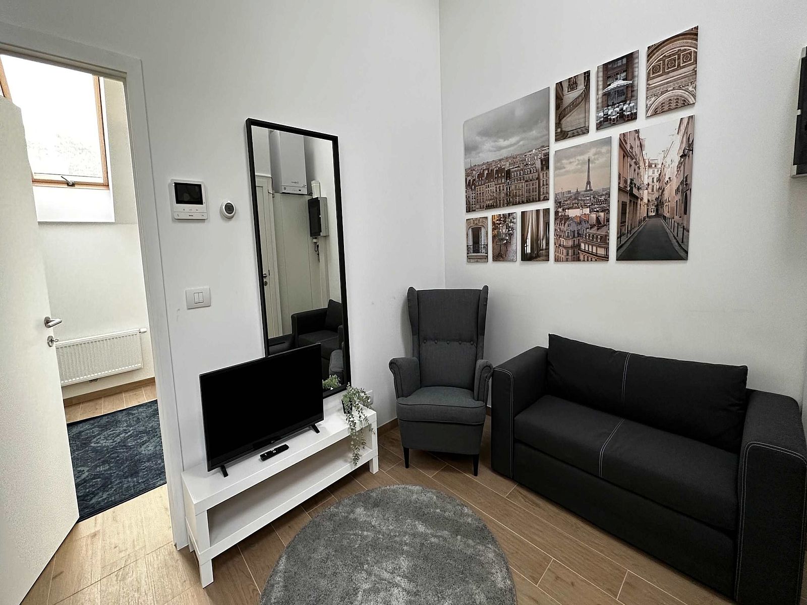 Guest house 040157 - Apartment Antwerp - Luxury 1BR Near Fashion District by OneLuxStay