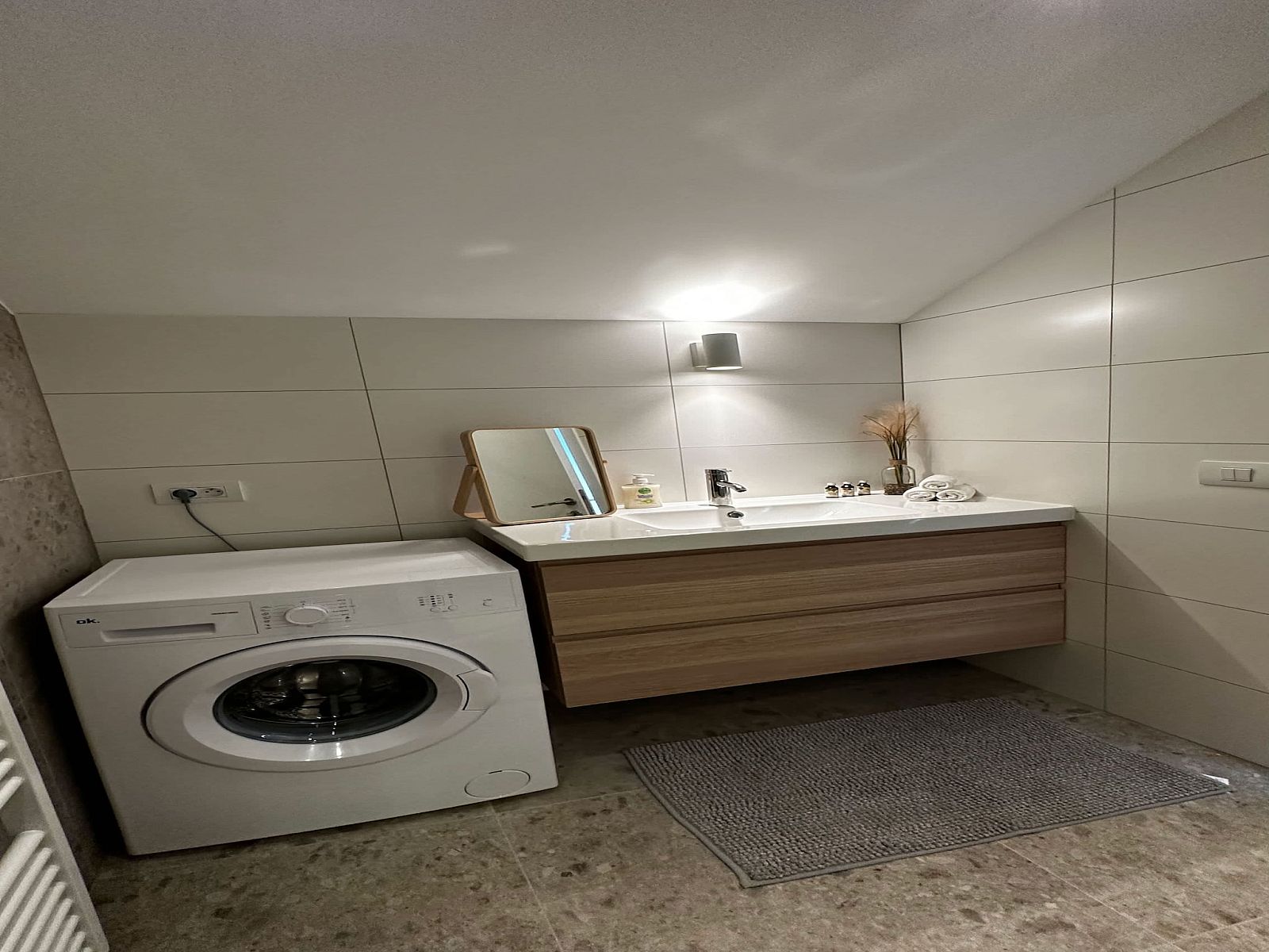 Guest house 040157 - Apartment Antwerp - Luxury 1BR Near Fashion District by OneLuxStay