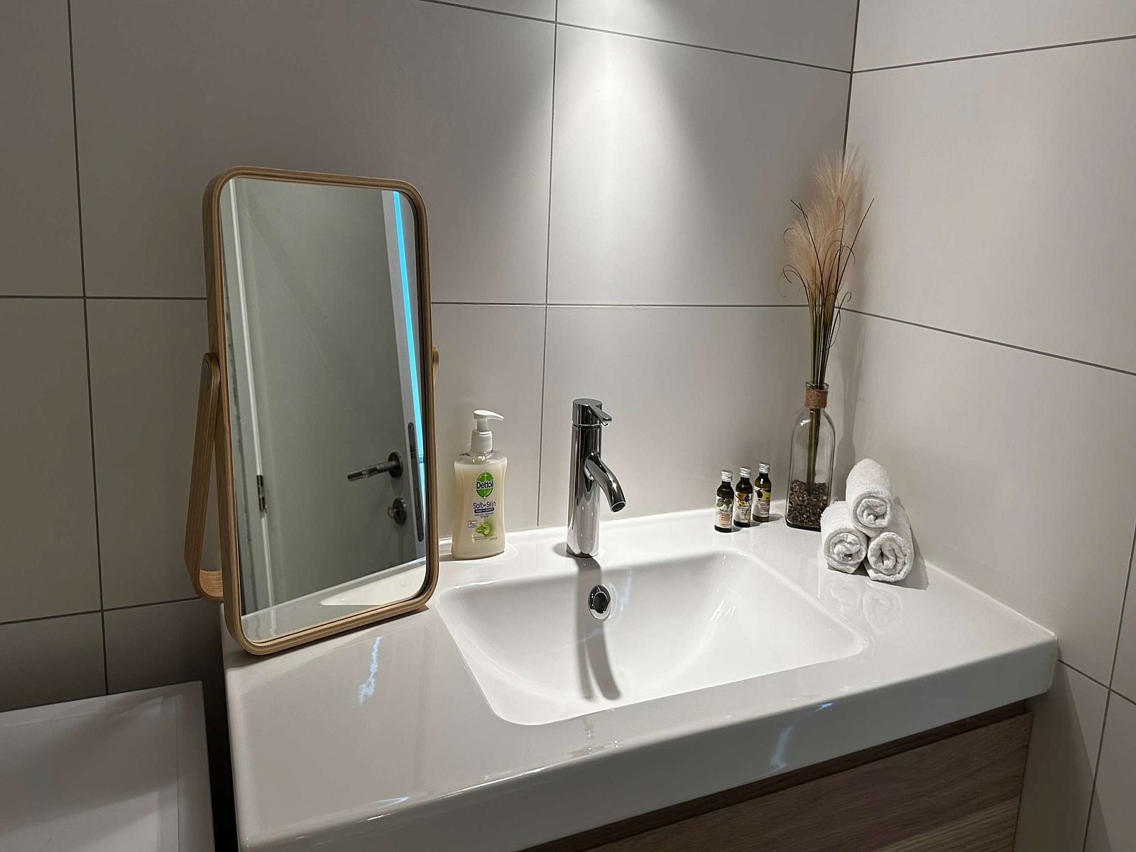 Guest house 040157 - Apartment Antwerp - Luxury 1BR Near Fashion District by OneLuxStay