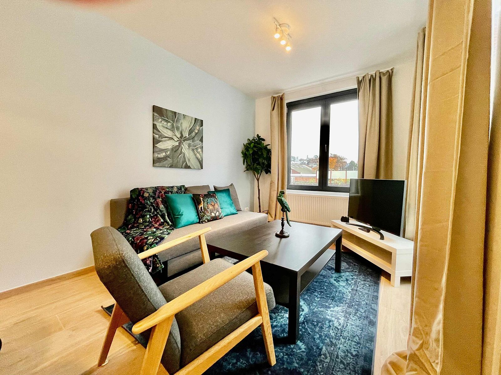 Guest house 040158 - Apartment Antwerp - Luxury 2BR 1BA Near Fashion District by OneLuxStay