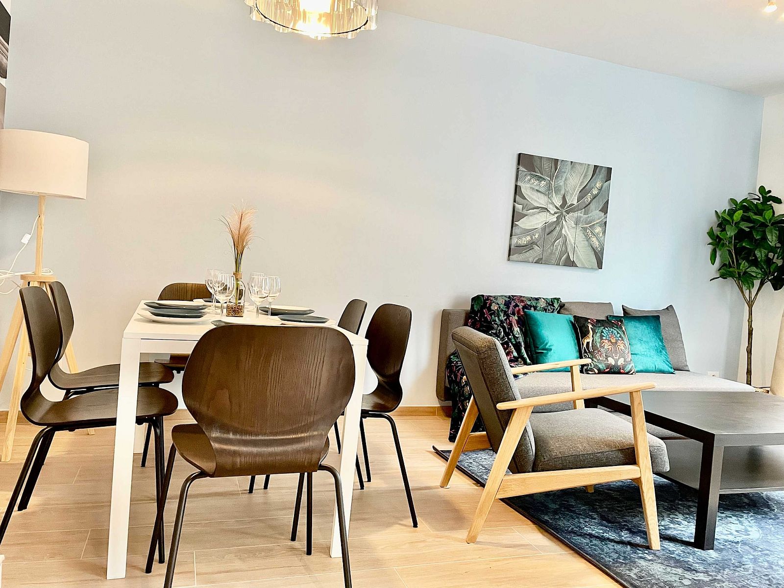 Guest house 040158 - Apartment Antwerp - Luxury 2BR 1BA Near Fashion District by OneLuxStay