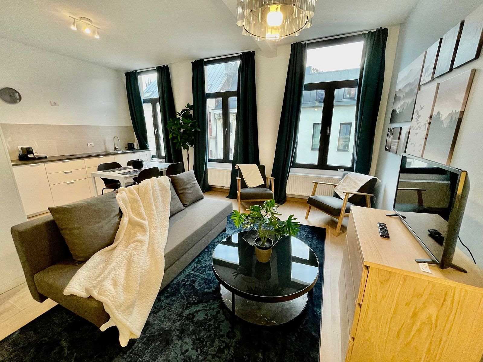 Guest house 040159 - Apartment Antwerp - Luxury Dlx 1BR Near Fashion District by OneLuxStay