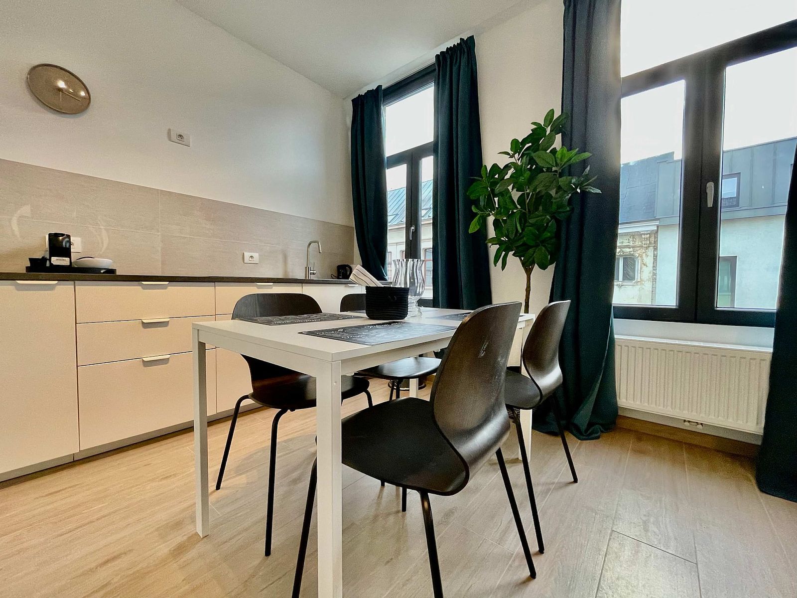 Guest house 040159 - Apartment Antwerp - Luxury Dlx 1BR Near Fashion District by OneLuxStay