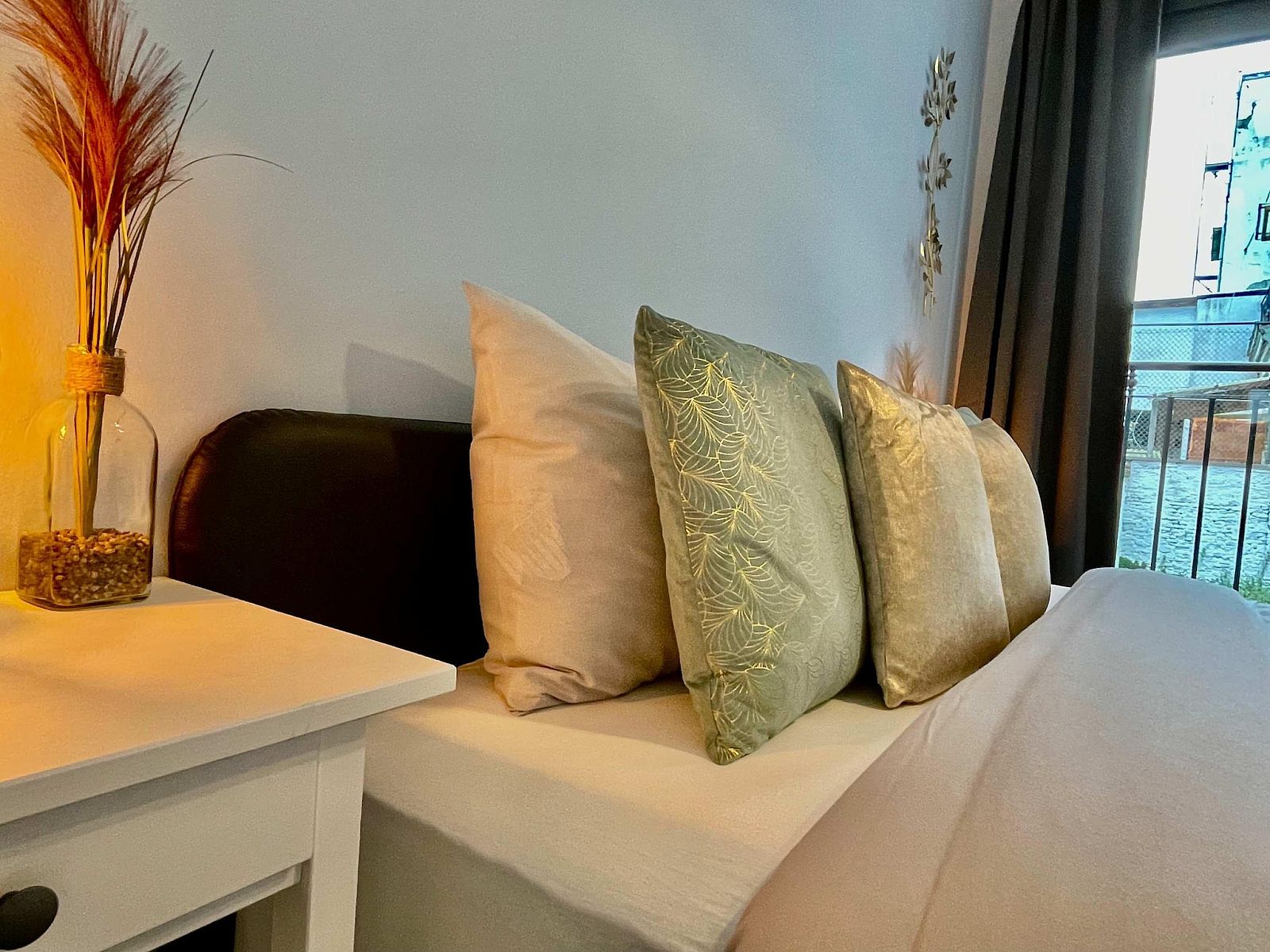Guest house 040160 - Apartment Antwerp - Luxury 2BR 2BA Near Fashion District by OneLuxStay