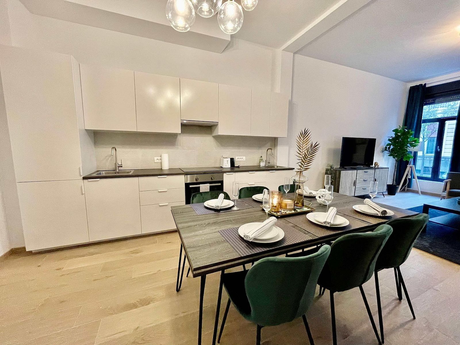 Guest house 040160 - Apartment Antwerp - Luxury 2BR 2BA Near Fashion District by OneLuxStay