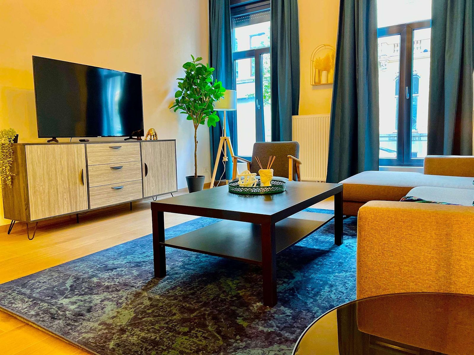 Guest house 040160 - Apartment Antwerp - Luxury 2BR 2BA Near Fashion District by OneLuxStay