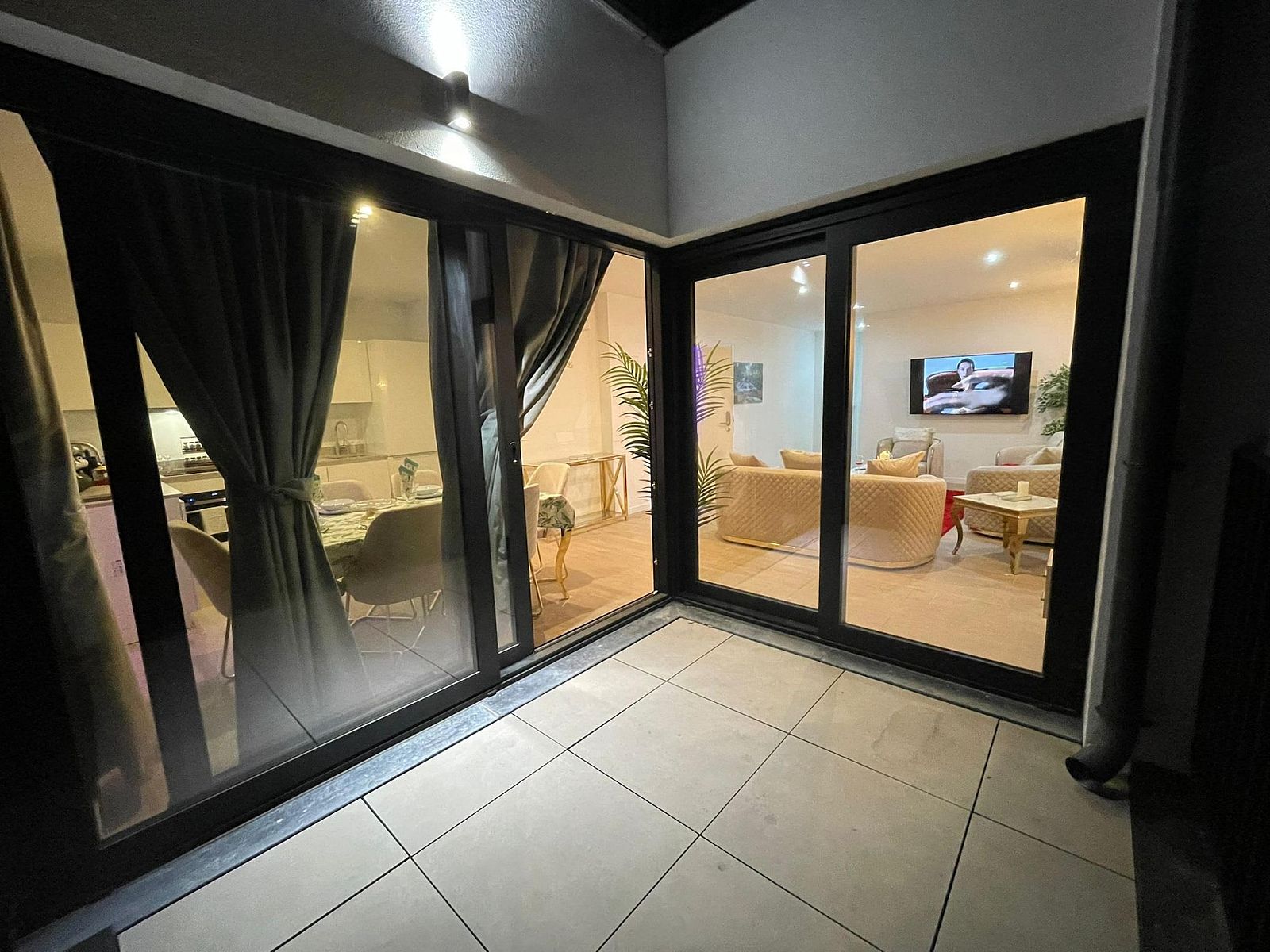 Guest house 040164 - Apartment Antwerp - One Lux Stay 3BR / 2BA Antwerp near Central Station