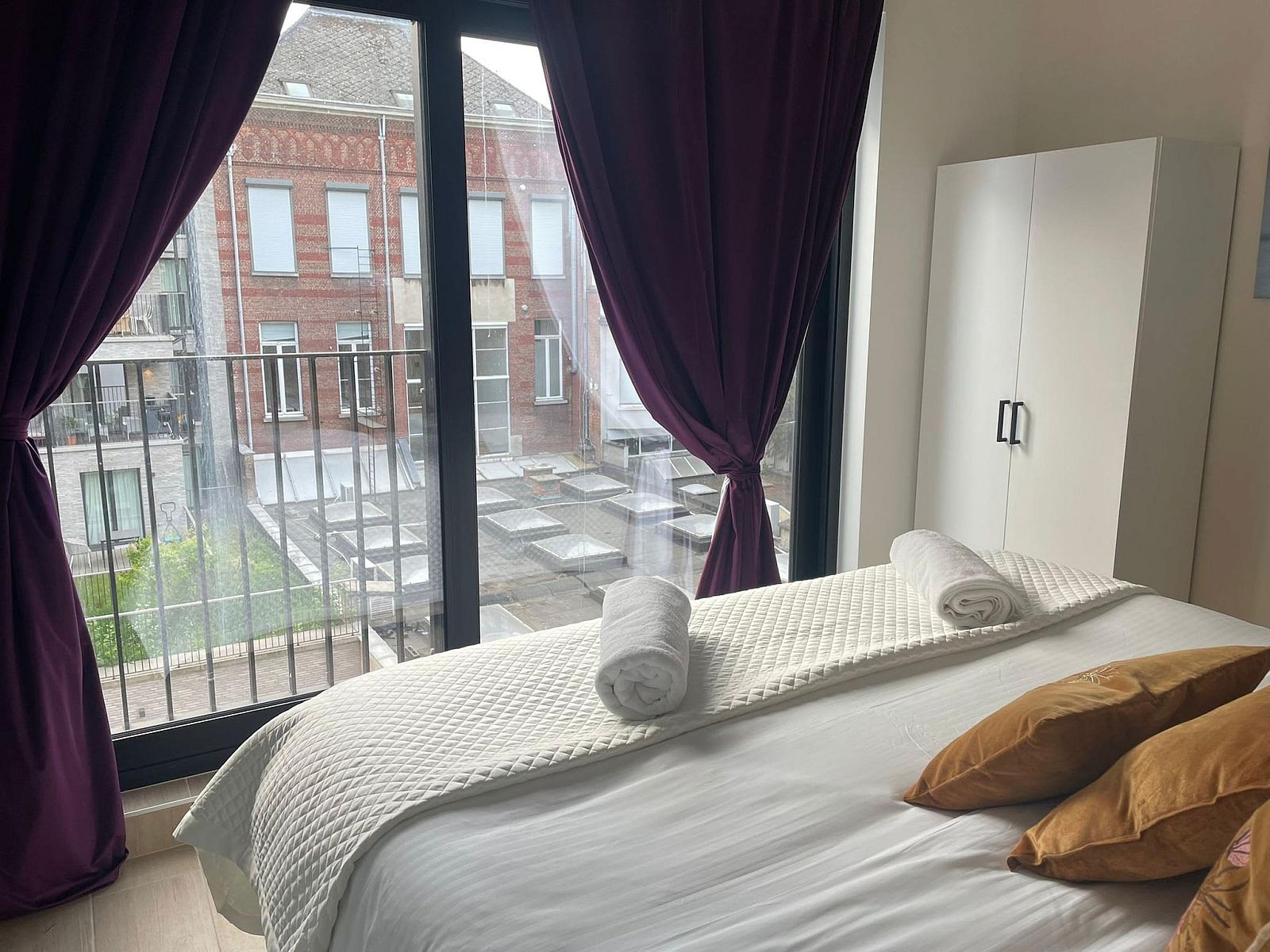 Guest house 040164 - Apartment Antwerp - One Lux Stay 3BR / 2BA Antwerp near Central Station