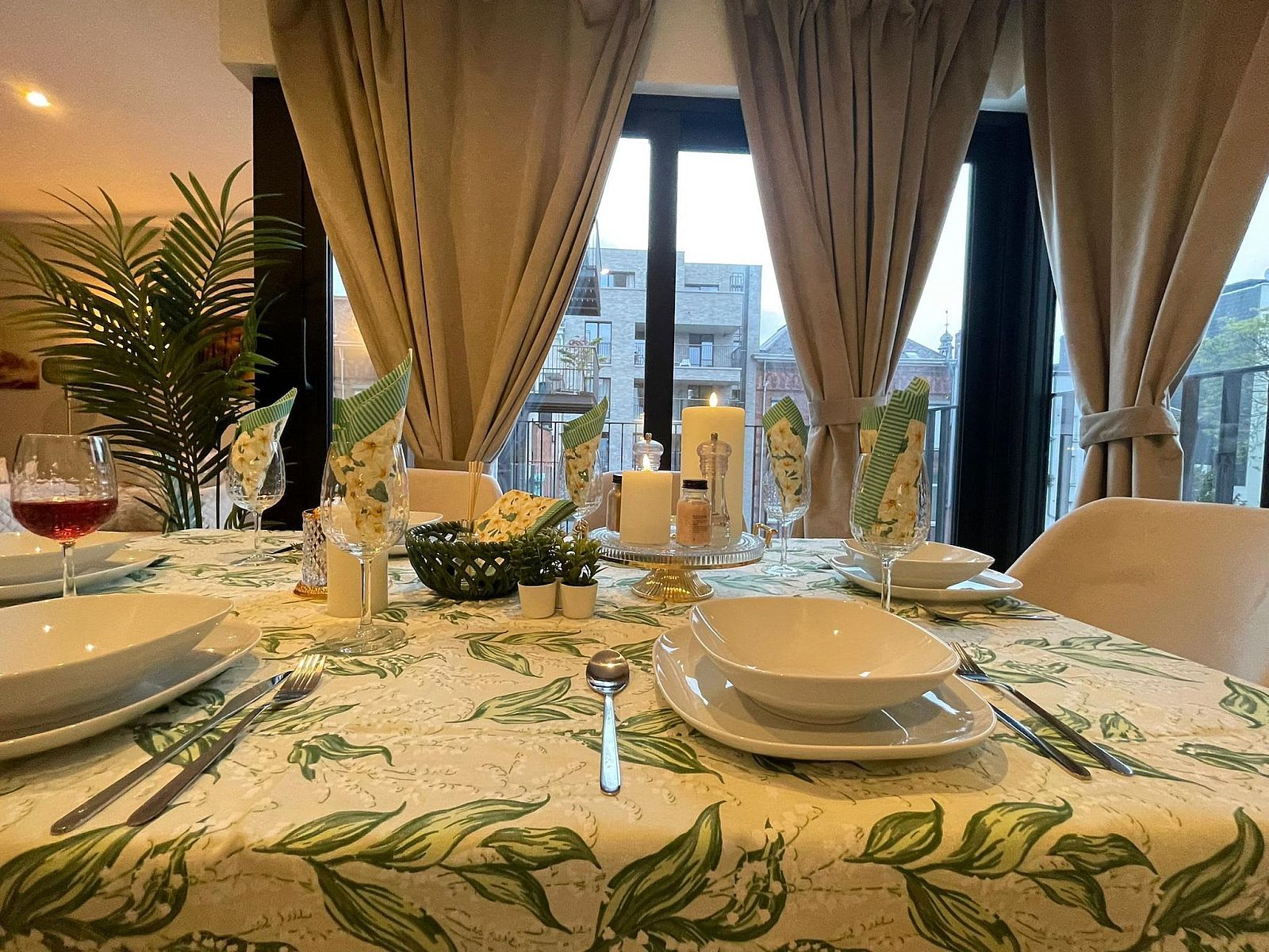Guest house 040168 - Apartment Antwerp - One Lux Stay 2BR/2BA Antwerp near Central Station