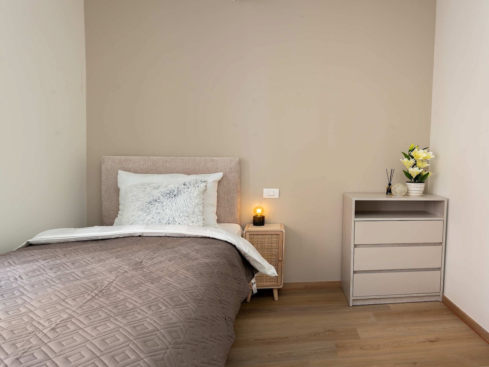 Guest house 040169 - Apartment Antwerp - One Lux Stay 31B25B Antwerp near Central Station
