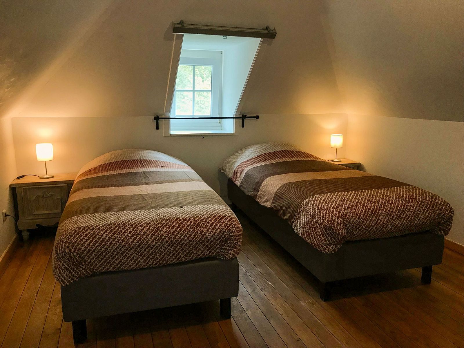 Verblijf 053605 - Vakantiewoning Limburg - Vakantiehuis Heidebos für 8 Personen