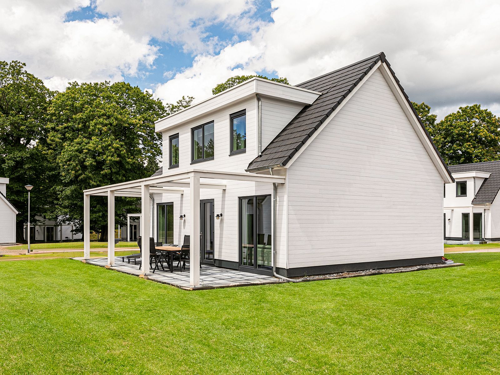Verblijf 0547155 - Bungalow Limburg - Mooi Zutendaal | 6-persoons villa | 6EL