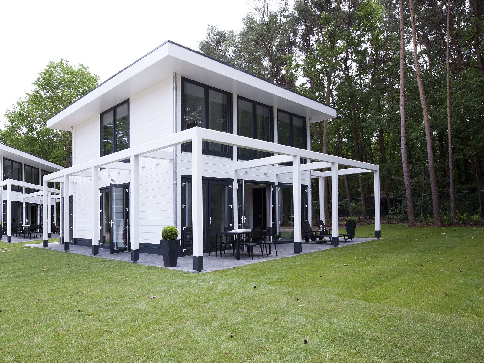 Verblijf 0547176 - Bungalow Limburg - Mooi Zutendaal | 4-persoons wellnessvilla | 4L