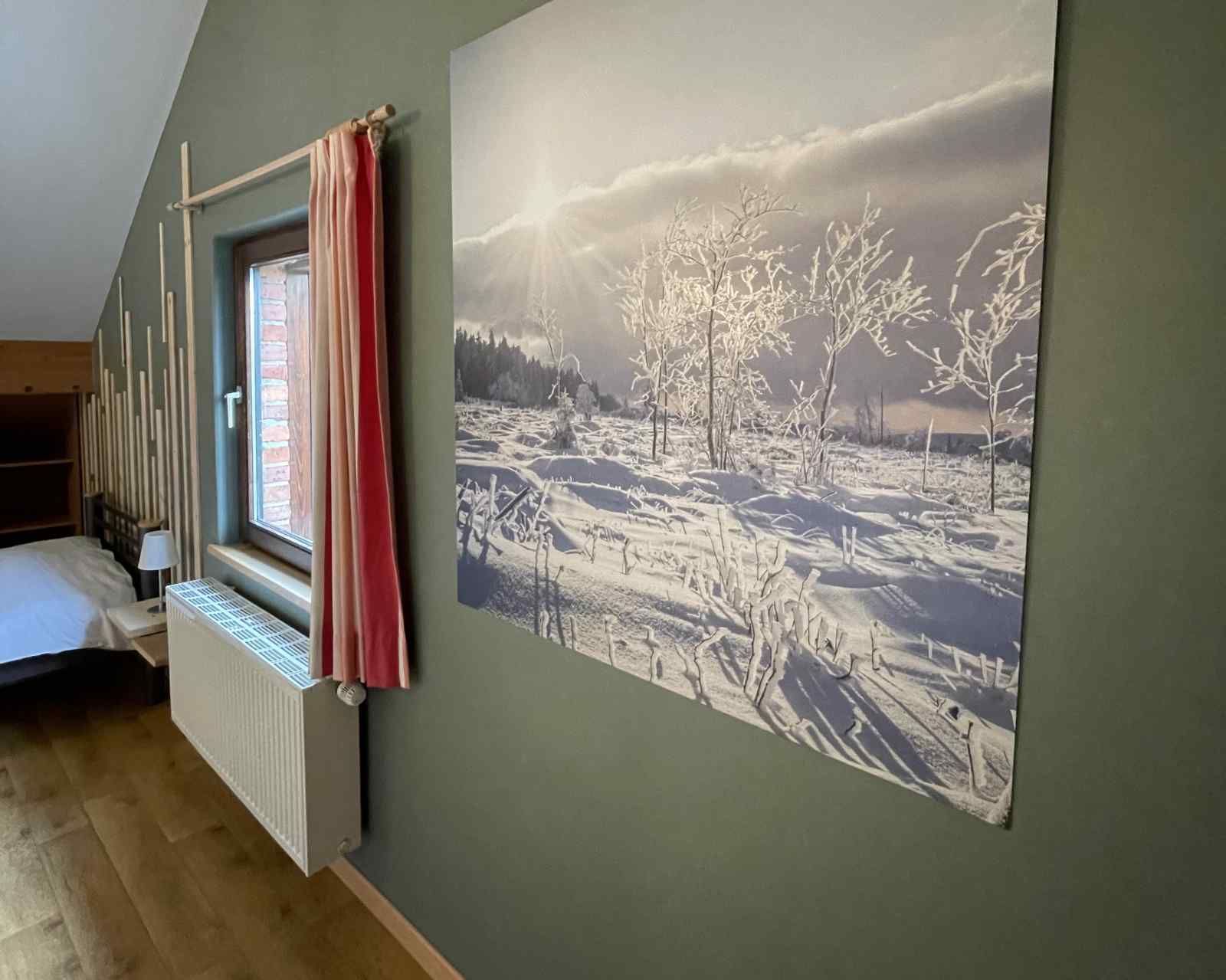 Ingang met houten details in vakantiehuis ARD162, Stavelot, Ardennen, Belgie.