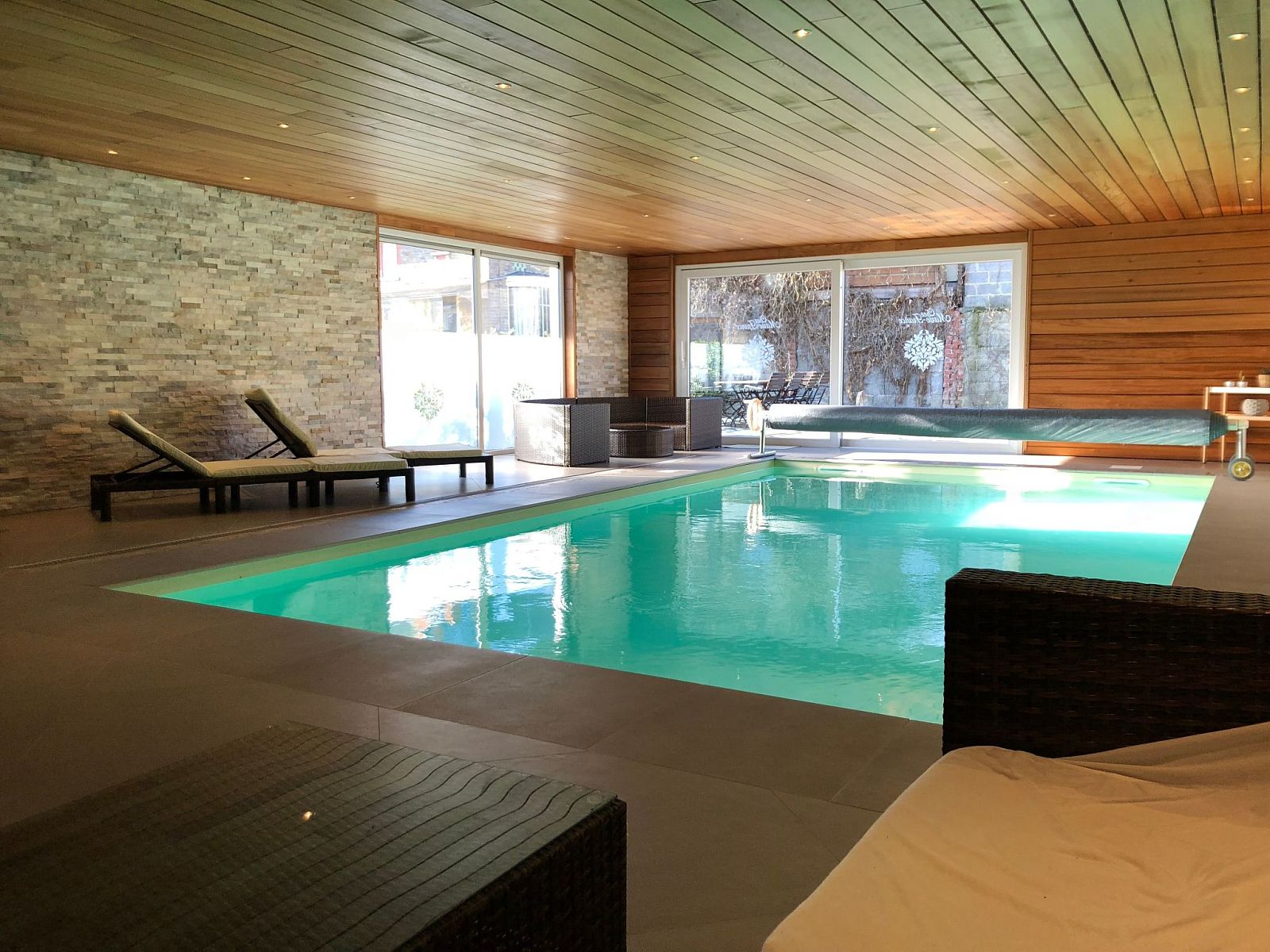 Guest house 061627 - Holiday property Liege - Vakantiehuis Villa "Marie France" Wellness 9 Personen