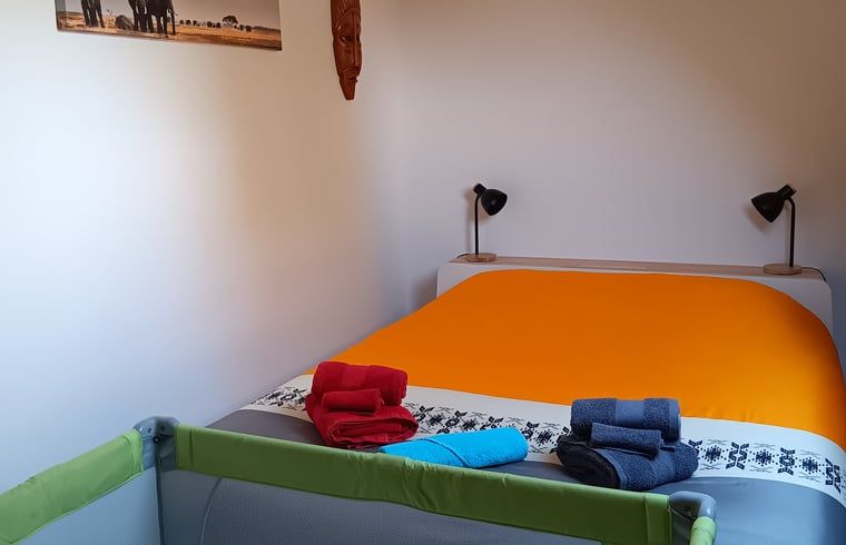 Guest house 070502 - Holiday property Hainaut - Vakantiehuisje in Sivry