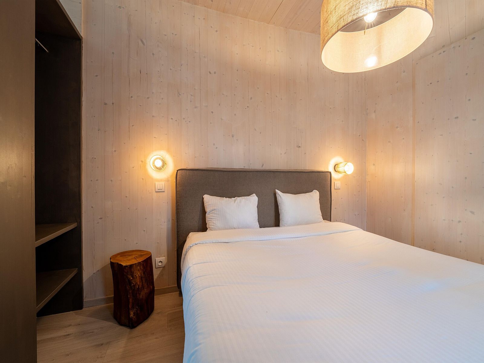 Guest house 07356100 - Chalet Hainaut - The Lodge by YourNature