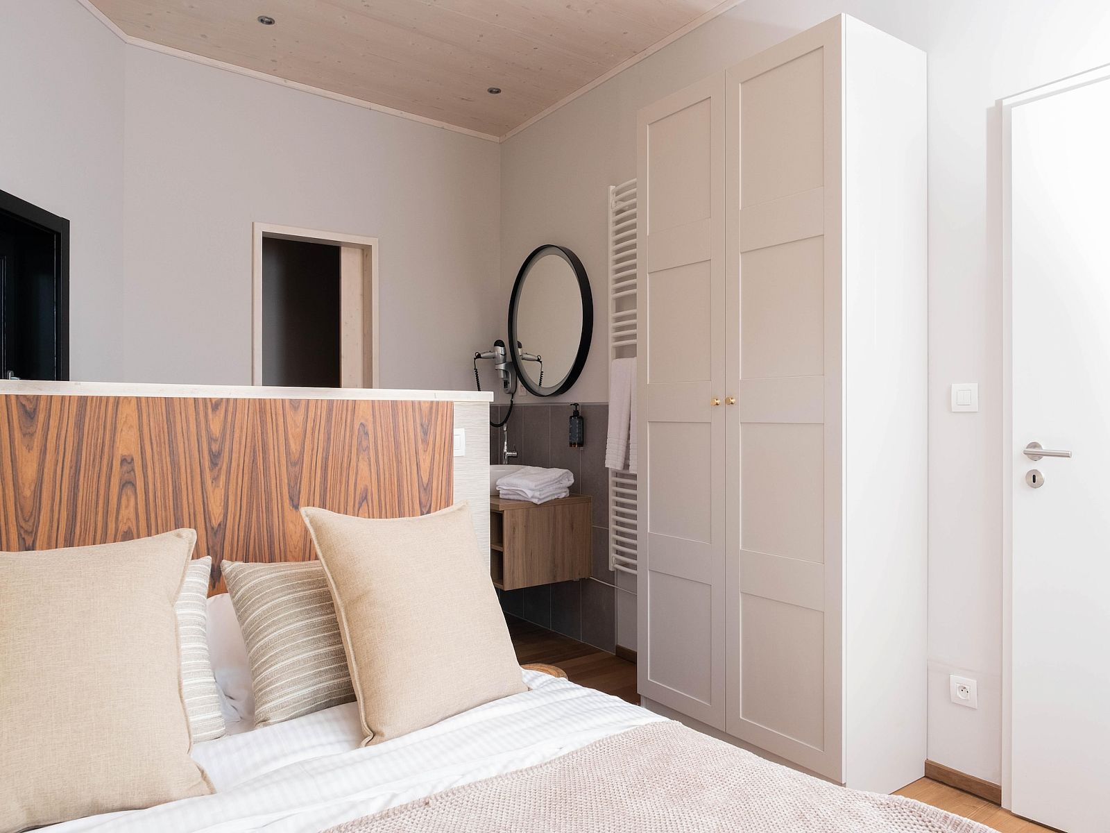 Unterkunft 0735633 - Chalet Hennegau - The Easy Accessible Leaf by YourNature