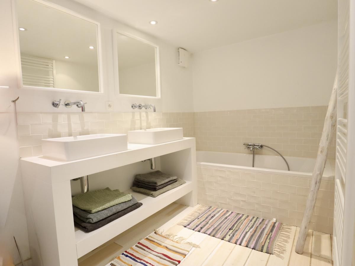 Guest house 080307 - Chalet Namur - Agathe