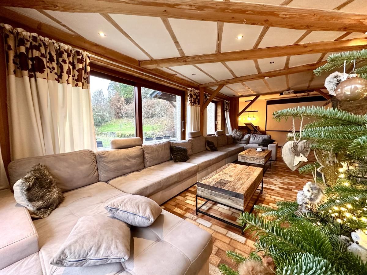 Relax in the recreation room of Leora Cosy, a vacation home in Membre, Ardennes, Belgium, with an inviting pool table.