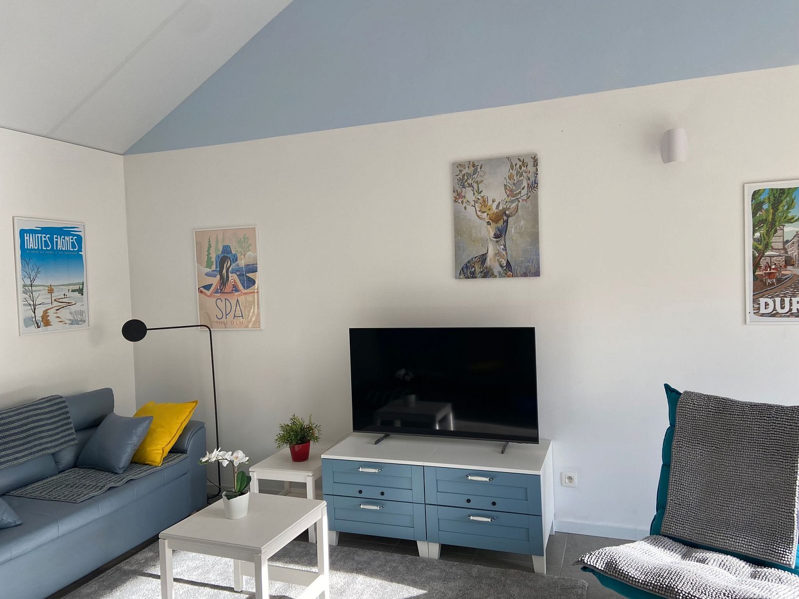 Unterkunft 084816 - Ferienhaus Namur - Vakantiehuis Modernes Chalet für 4 Personen in einem Waldpa