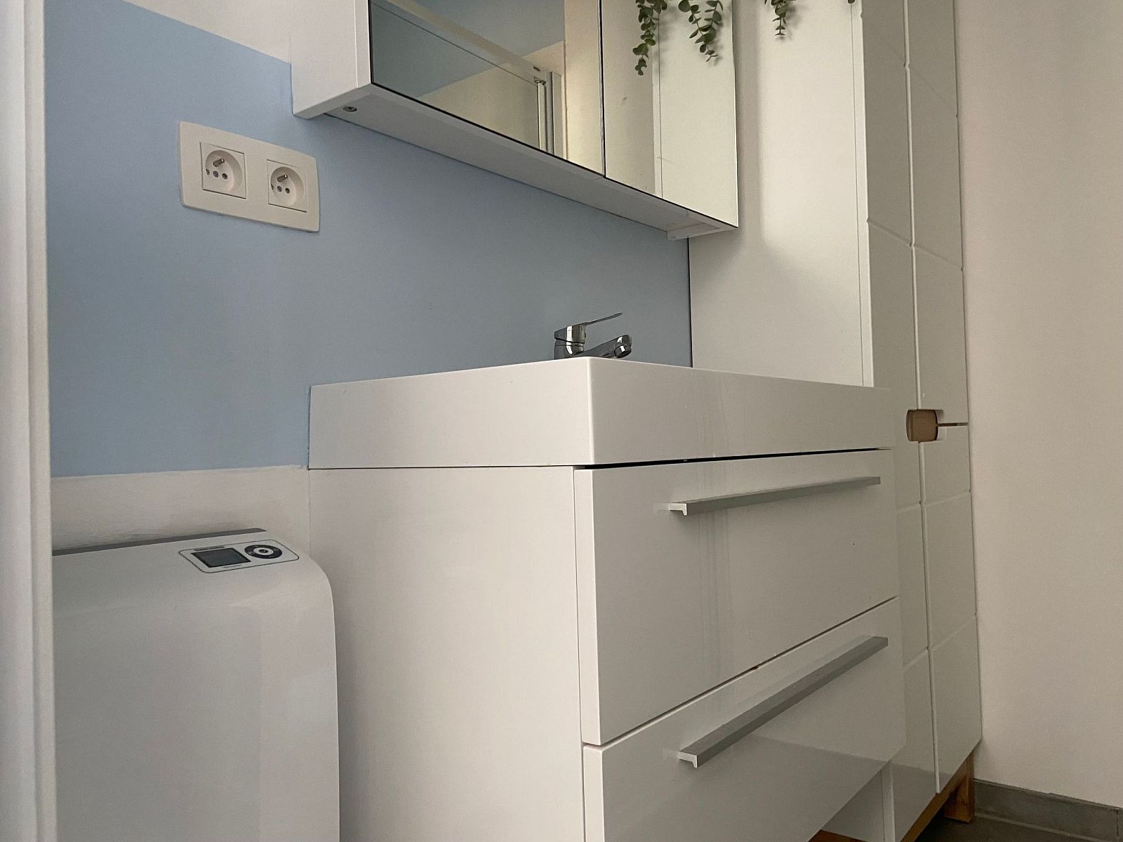 Unterkunft 084816 - Ferienhaus Namur - Vakantiehuis Modernes Chalet für 4 Personen in einem Waldpa