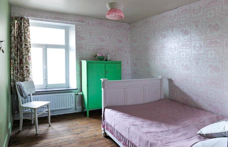 Attraktives Schlafzimmer im Ferienhaus in Aublain, ein charmantes Ferienhaus in den Ardennen, Namur, Belgien.