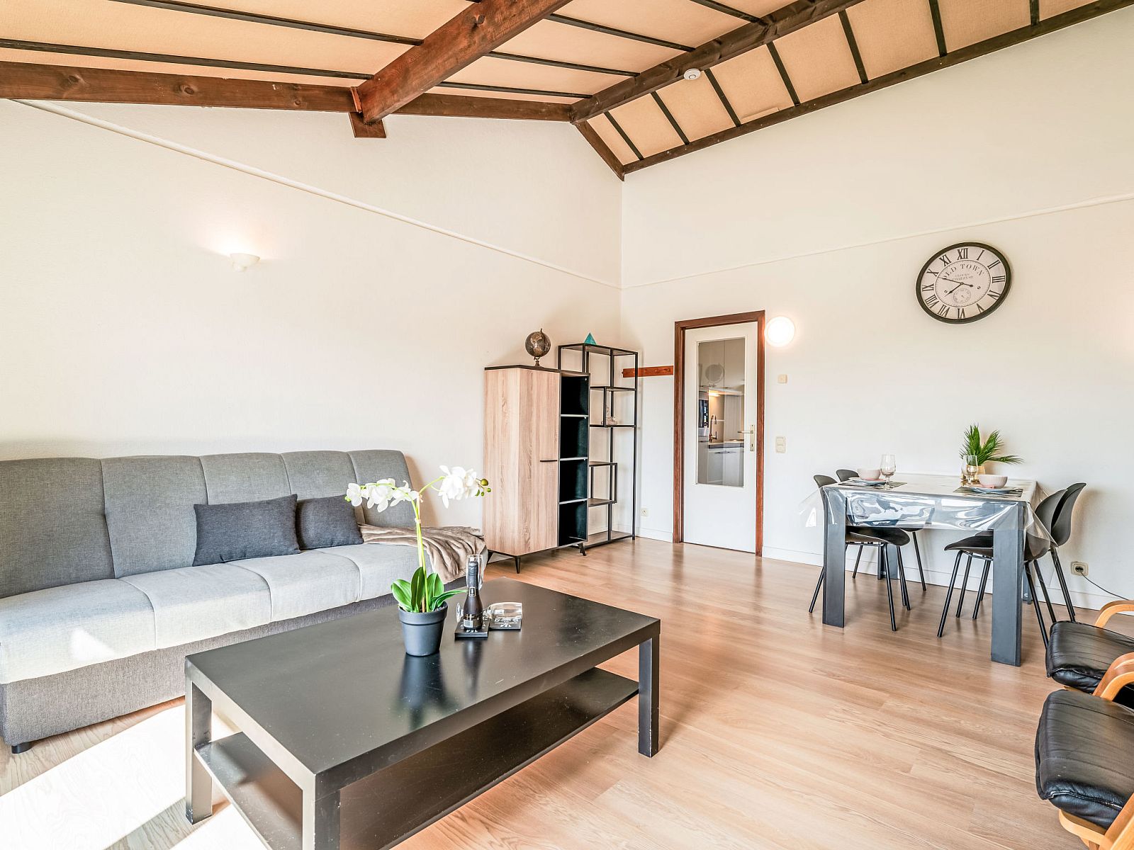 Guest house 110949 - Apartment Belgian Coast - Appartement Zeewind II A11 with parking