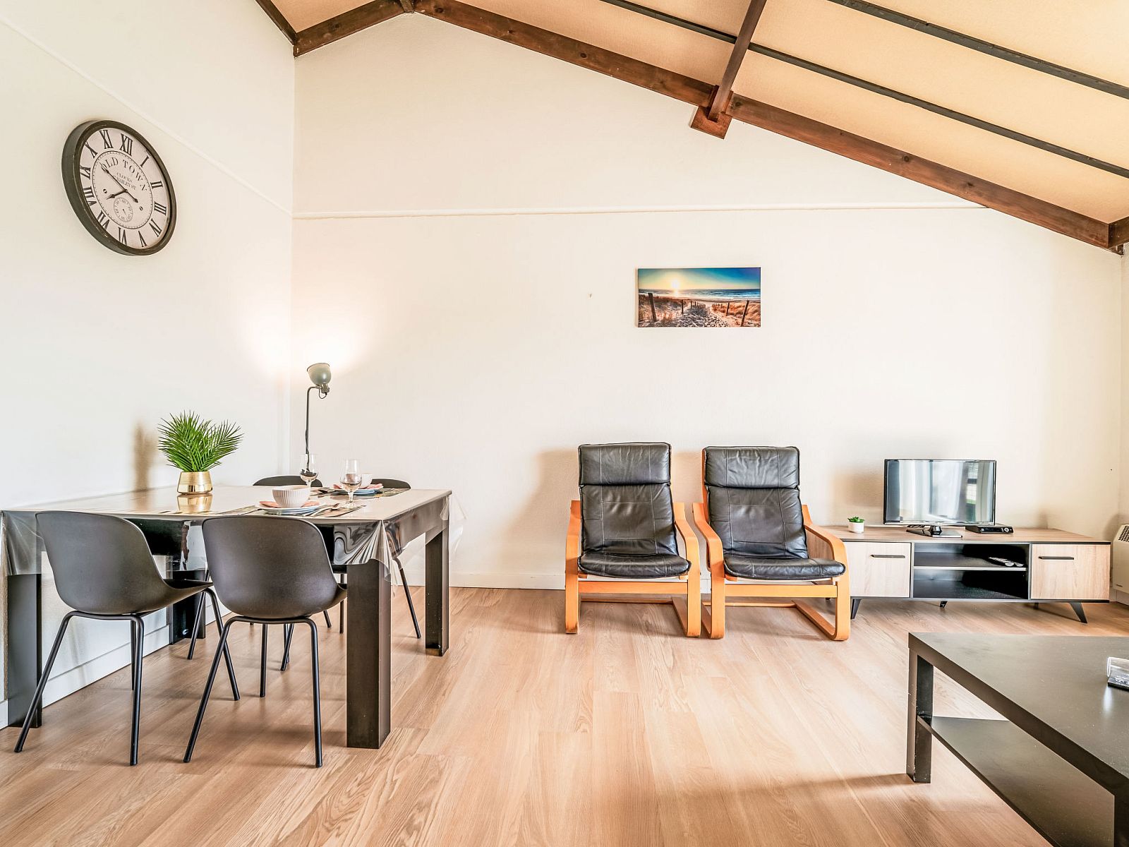 Guest house 110949 - Apartment Belgian Coast - Appartement Zeewind II A11 with parking