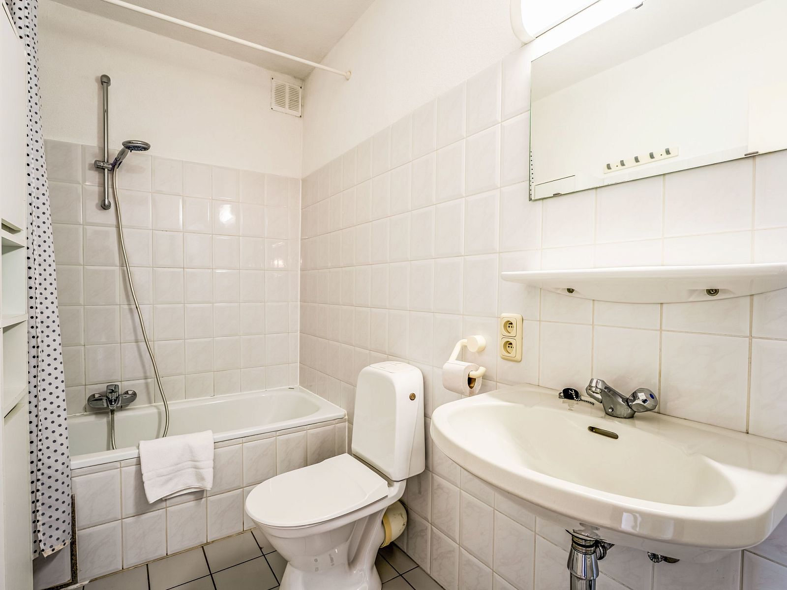 Guest house 110949 - Apartment Belgian Coast - Appartement Zeewind II A11 with parking