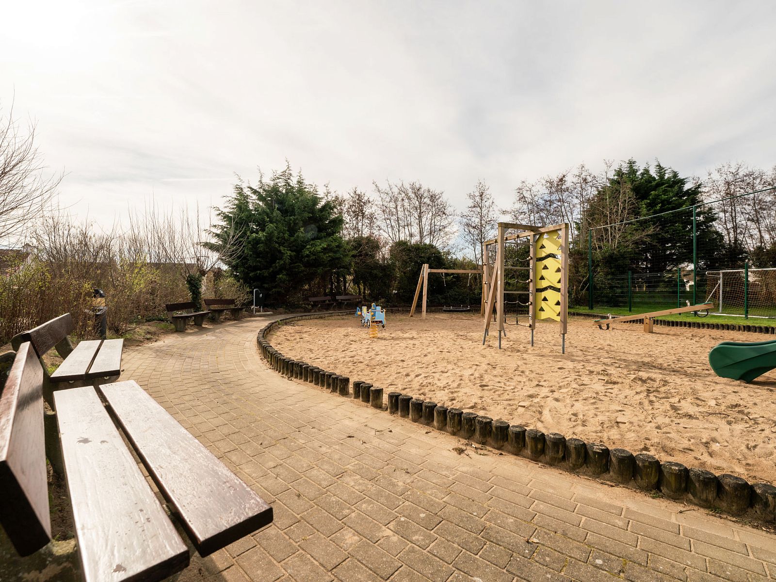 Guest house 110949 - Apartment Belgian Coast - Appartement Zeewind II A11 with parking