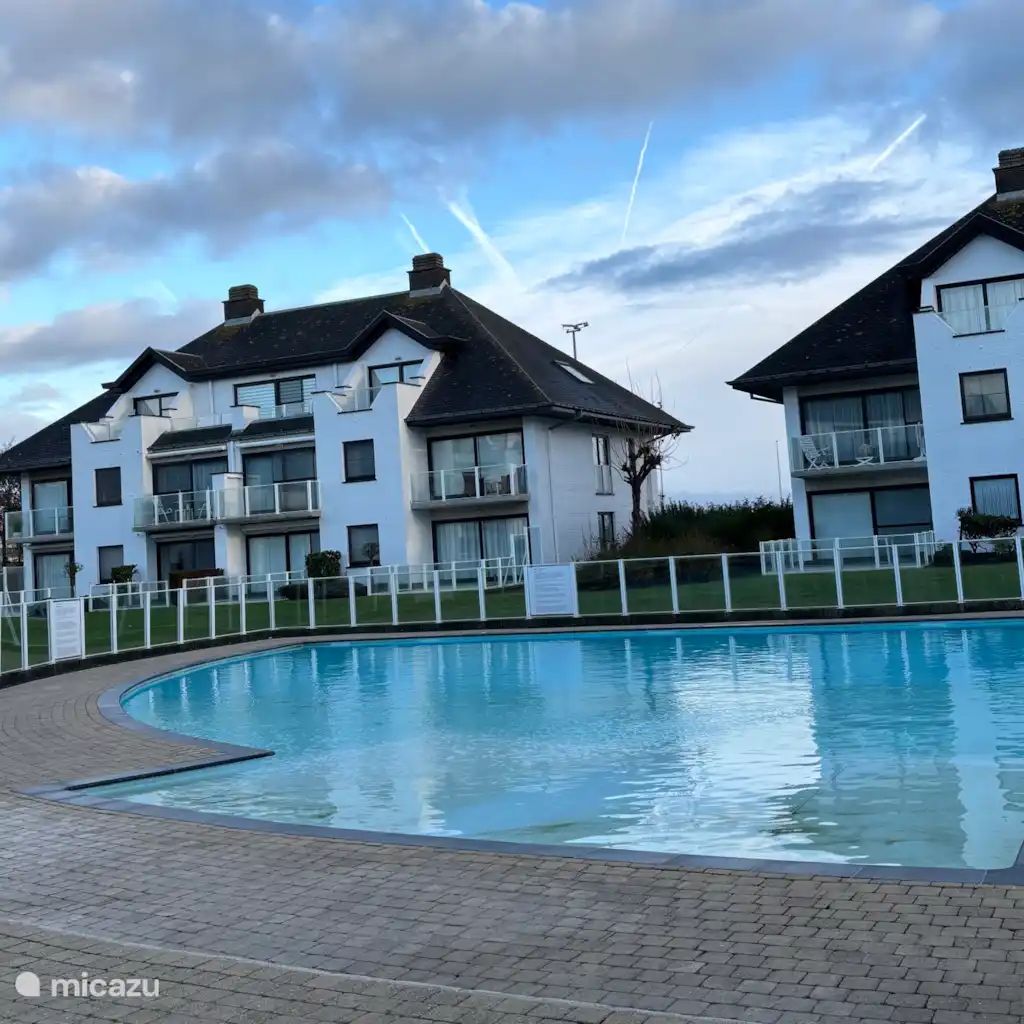 Guest house 111061 - Apartment Belgian Coast - Studio met zwembad Middelkerke